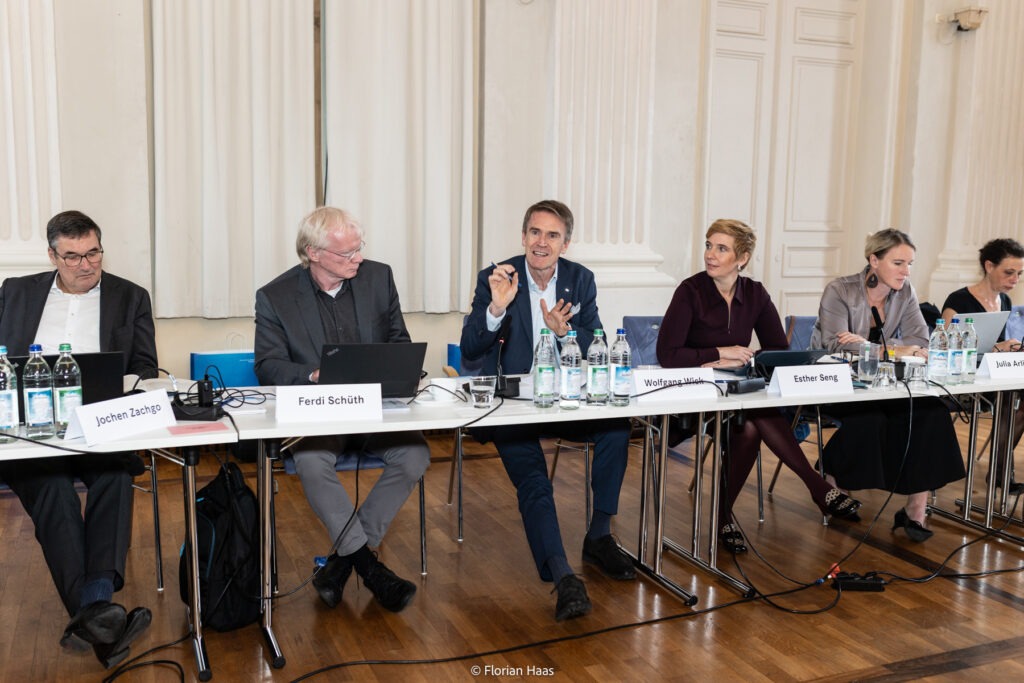 Vorsitzender Wolfgang Wick während der Vollversammlung des Wissenschaftsrats in München